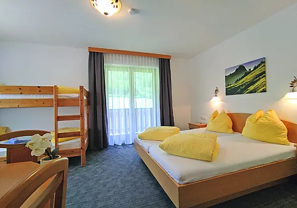 Familien-Doppelzimmer