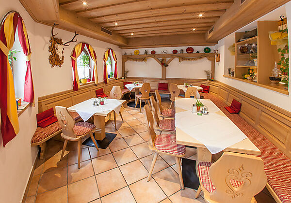 Almstube im Hotel Wasserfall in Fusch