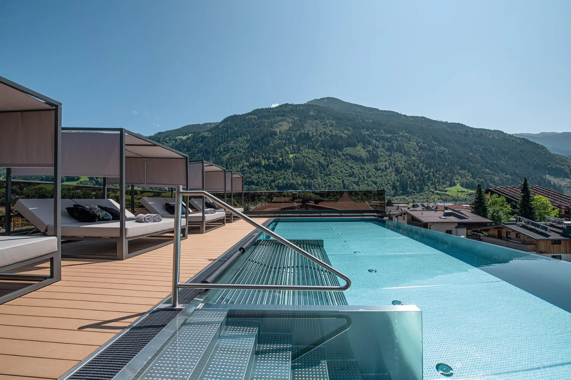 Sky Infinity Pool