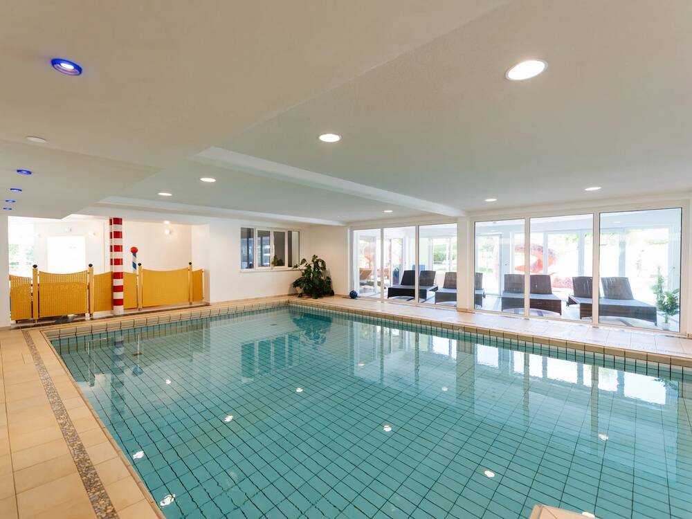 indoor-pool-laengejpg.jpg