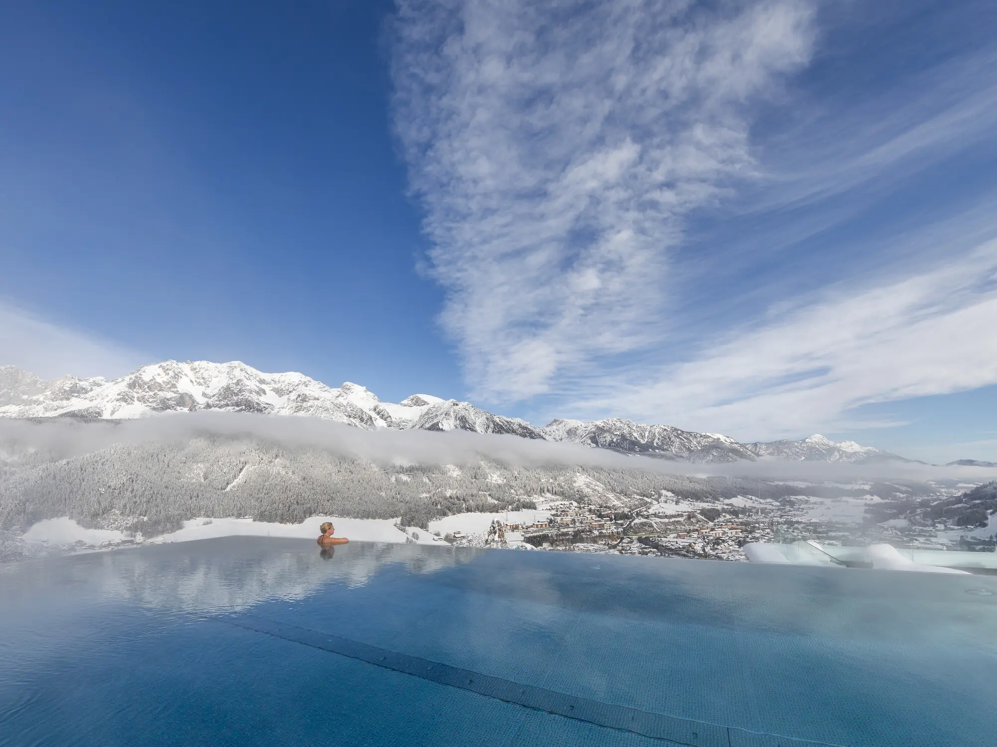 Infinity Pool 