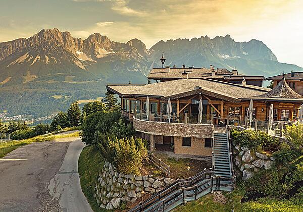 Jezz-Alm---Ansicht-seitlich