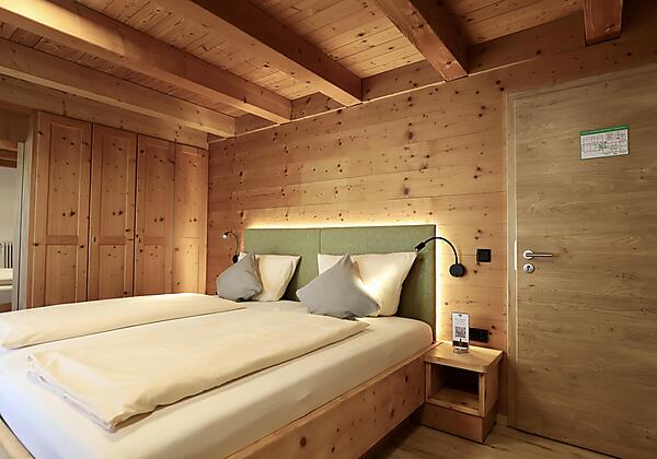 Zimmer 10_12 Hotel Kaisers 1