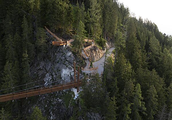 Haengebruecke-Stubai-c-AndreSchoenherr_20