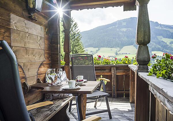 Landhaus Alpbach Sommerterrasse