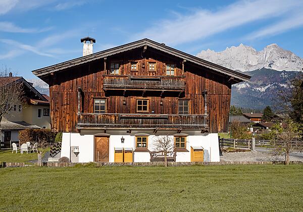 Landhaus_Ammer_Penzingweg_3_Oberndorf_Haus_aussen
