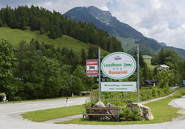 Landhaus Ausswinkl Russbach Urlaub Wandern Schifah