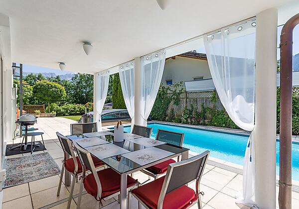 Landhaus_Central_Dorf_64_Soell_Terrasse_Schwimmbad