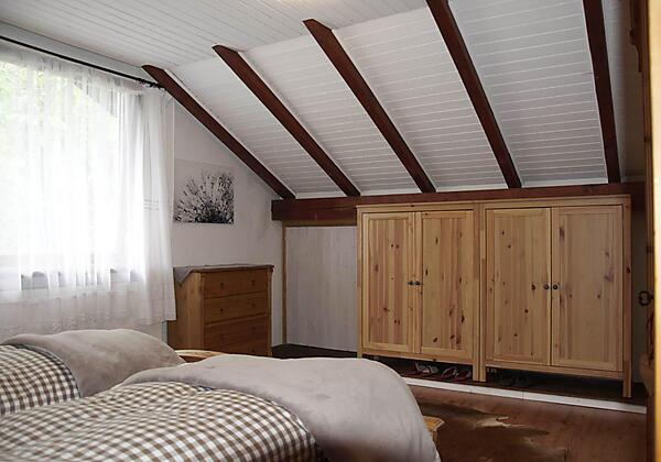 Blick vom Wohnzimmer in die Küche