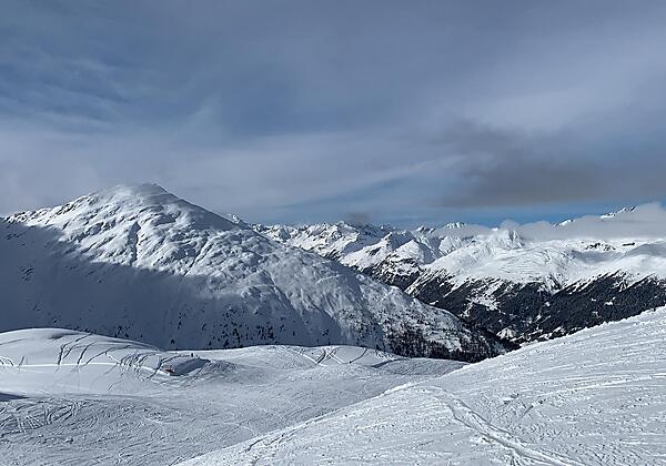 Bergkulisse aus dem Skigebiet