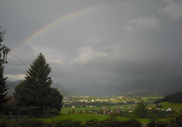 Regenbogen über Sonthofen