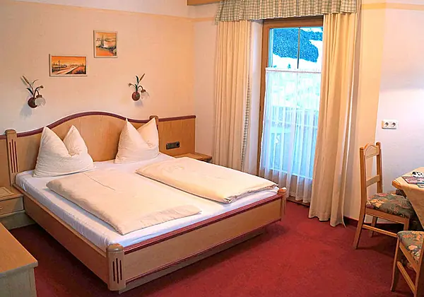 Ein Doppelzimmer im Landhaus Montana in Gerlos
