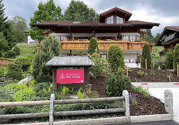 839F2DB6-1132-43CA-8AAA-71848DB5EC81_1_201_a