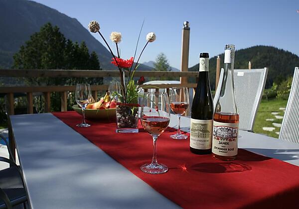 Hauseigene Vinothek beim Landhaus Seebacher
