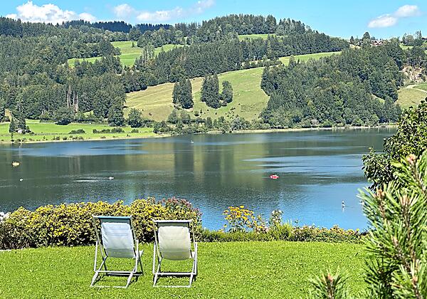 Liegewiese mit Traumblick