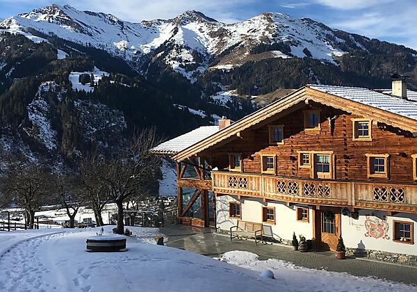 Langrieshof Außenansicht im Winter