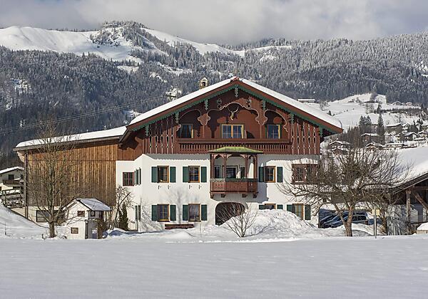 Leindlhof_Huette_40_Koessen_Haus_Winter_web