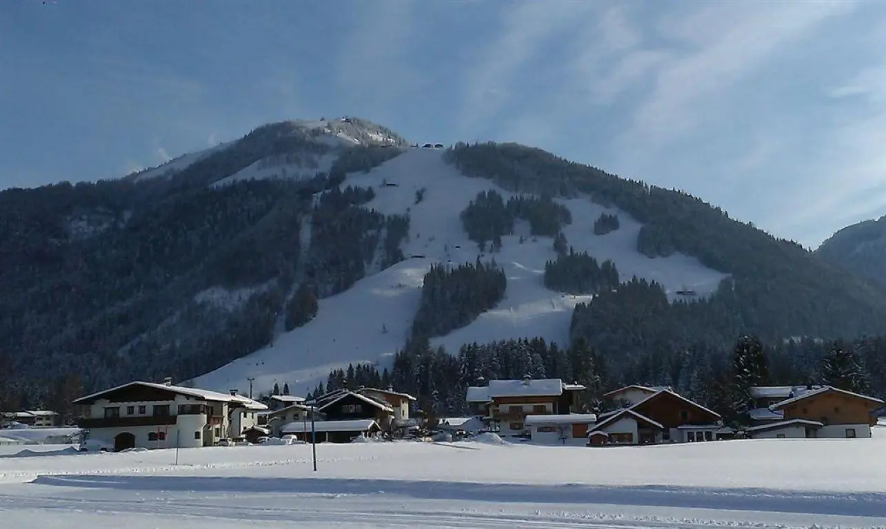 Ausblick Winter Leindhof auf Unterberg