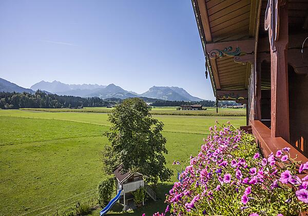 Leindlhof_Huette_40_Koessen_Aussicht_Balkon_web