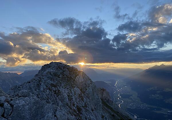Sonnenaufgangswanderung Tschirgant