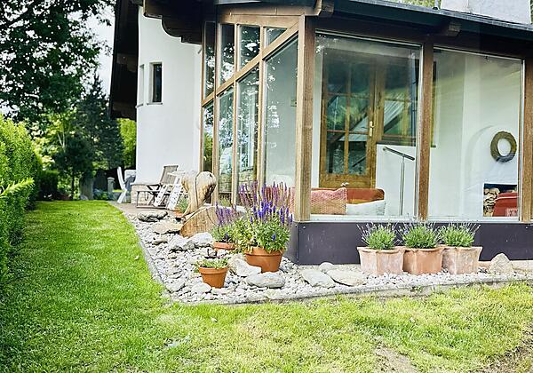 Lichtdurchfluteter Wintergarten