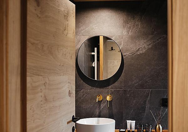 B1BFA919-8875-47C3-9271-83DD4738DB66