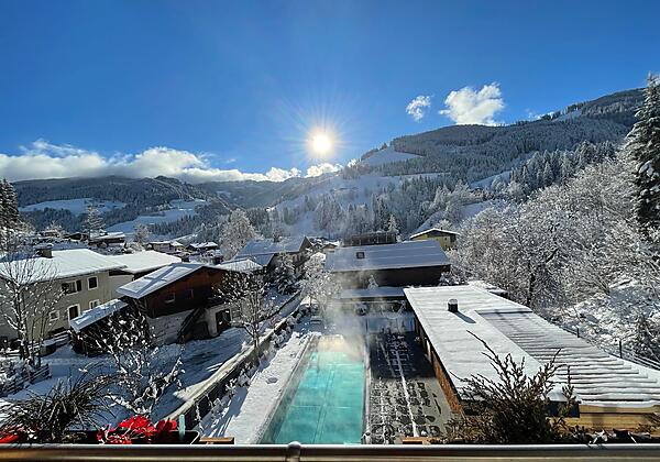 FBD4724D-3331-4361-BD61-8BCB2FF935E6_1_201_a