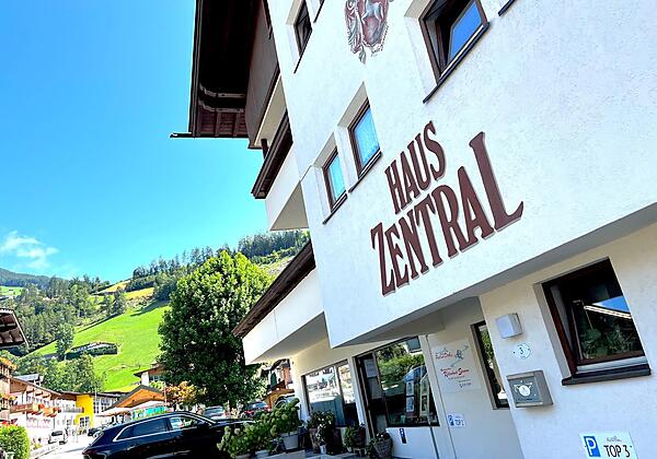 im Haus Zentral, aber unterschiedlicher Betreiber