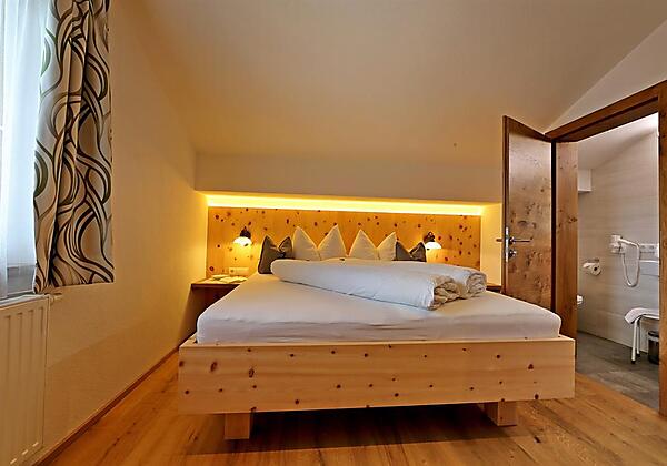 Ferienwohnung Panorama, Zirbenbett