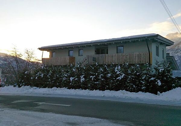 haus und umgebung 2