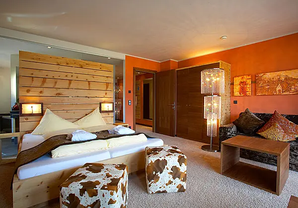 Ein Doppelzimmer Deluxe im MOHR life resort