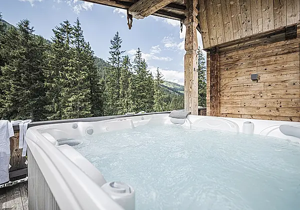 Whirlpool 3er Chalet