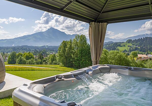 Hotel_Seiwald_Kaiserweg_49_Going_Aussenanlage_Whir