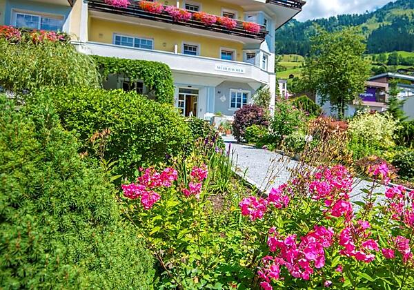 Haus Mühlbacher Bad Hofgastein  Gartenansicht