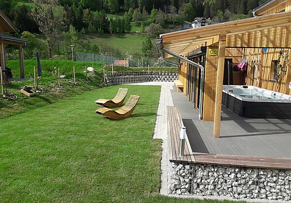 Außenansicht Sommer West