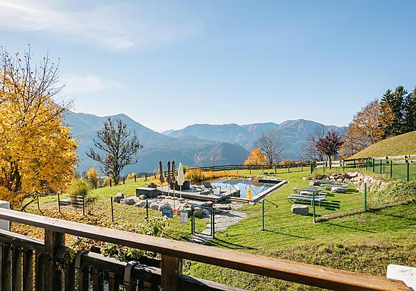 Aussicht zum Naturschwimmteich