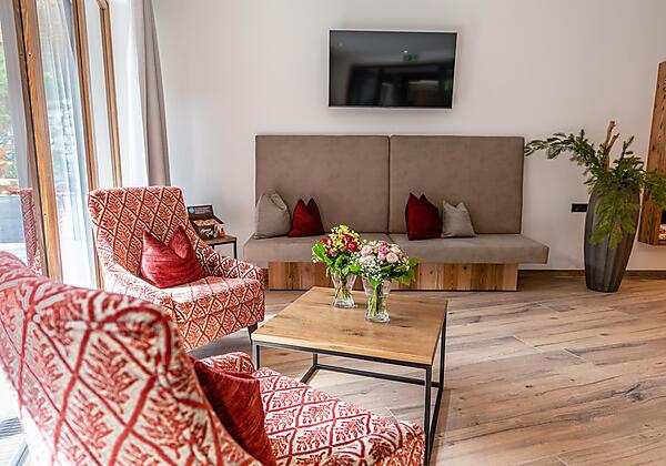 Hotel-Lobby_ACT5065-HDR