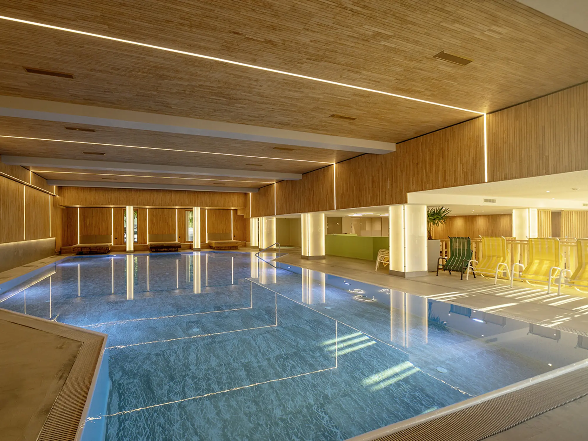 Neuer Indoorpool Ferienclub Bellevue 