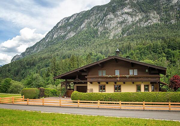 Vorderansicht unseres Hauses