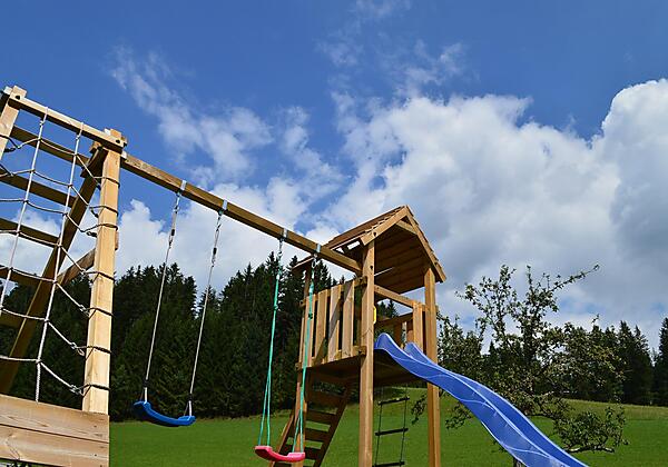 Spielturm für unsere kleinen Häste