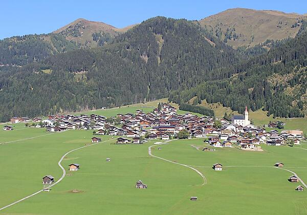 Obertilliach von Süden betrachtet