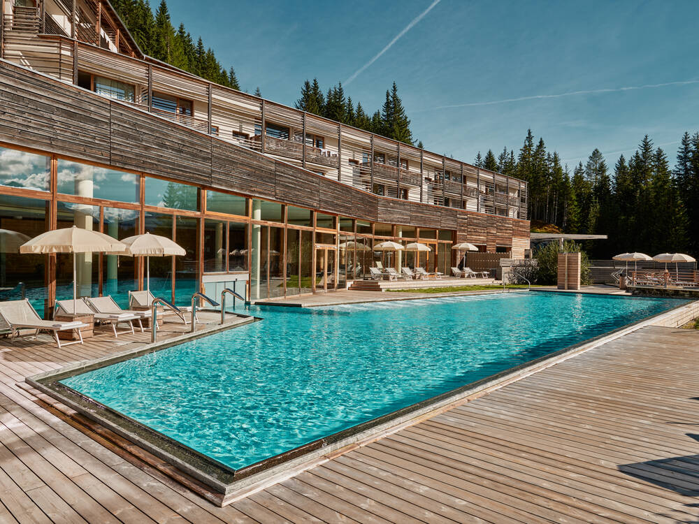 2509bb_falkensteiner-katschberg-funimation-pool-2825_Editedjpg.jpg