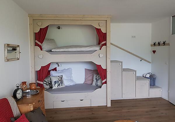 Ein modernes bayrisches Alkovenbett