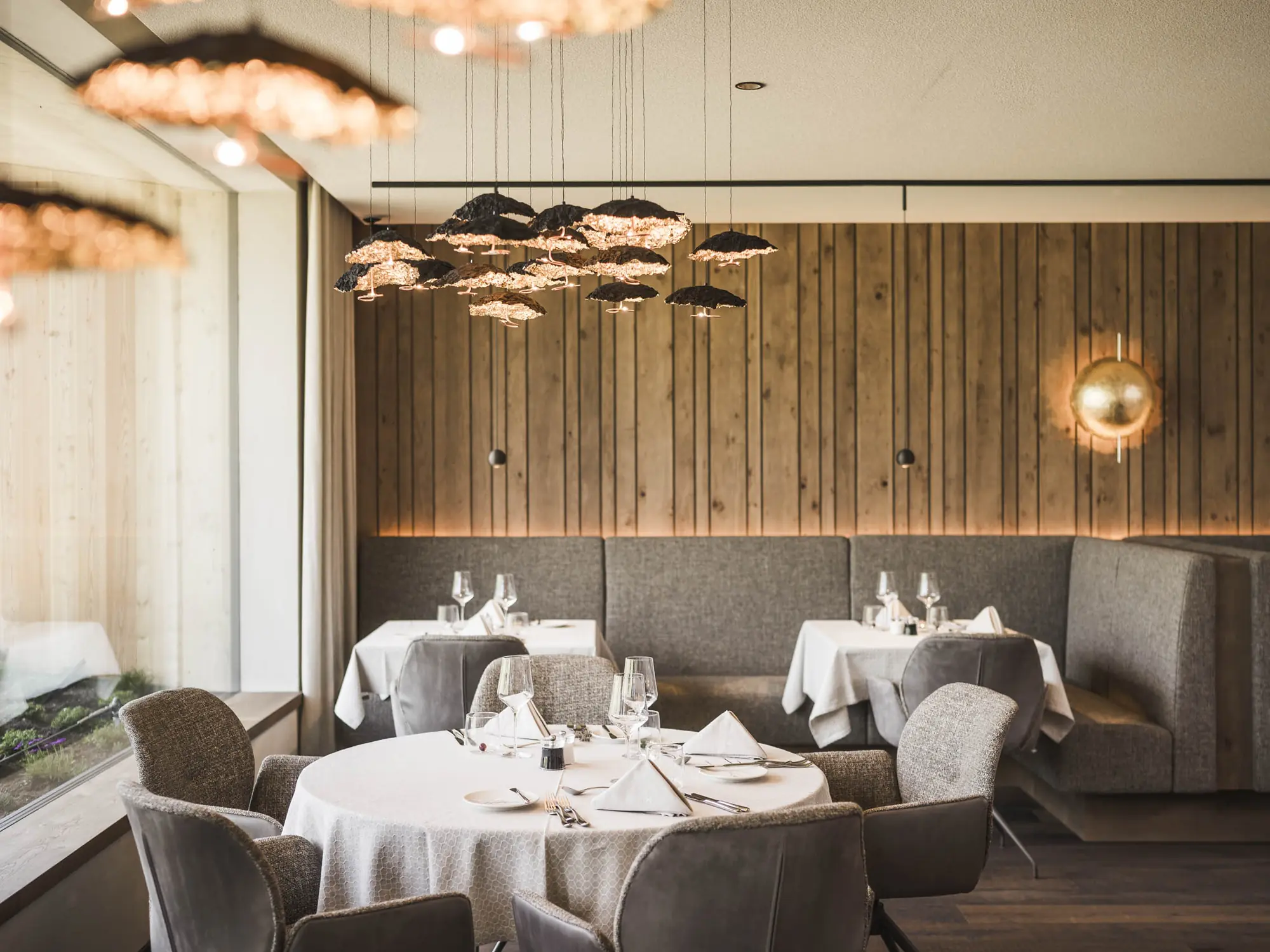 Paraccia Restaurant