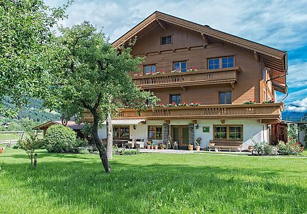 Paulerhof-Haus-Sommer