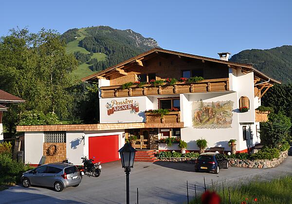 Pension Aigner mit großen Parkplatz