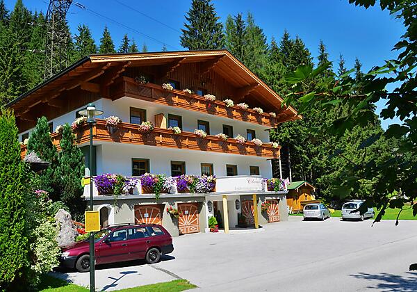 sommerurlaub-pension-claudia-flachau