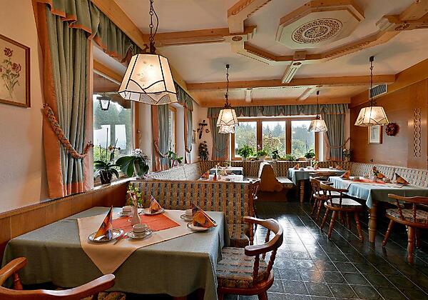 Pension Gieringer Fruehstuecksraum