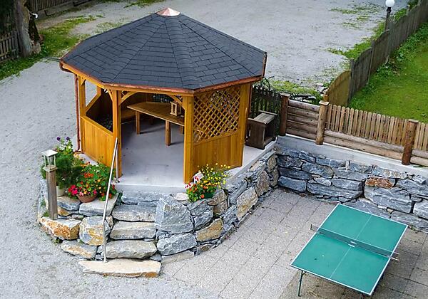 Ruheoase mit Tischtennisplatz