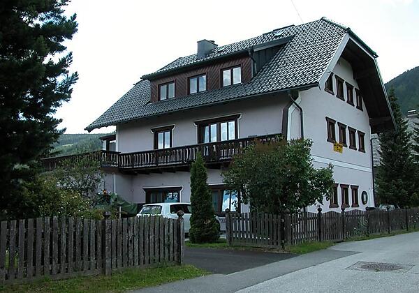 Hausansicht Straßenseite